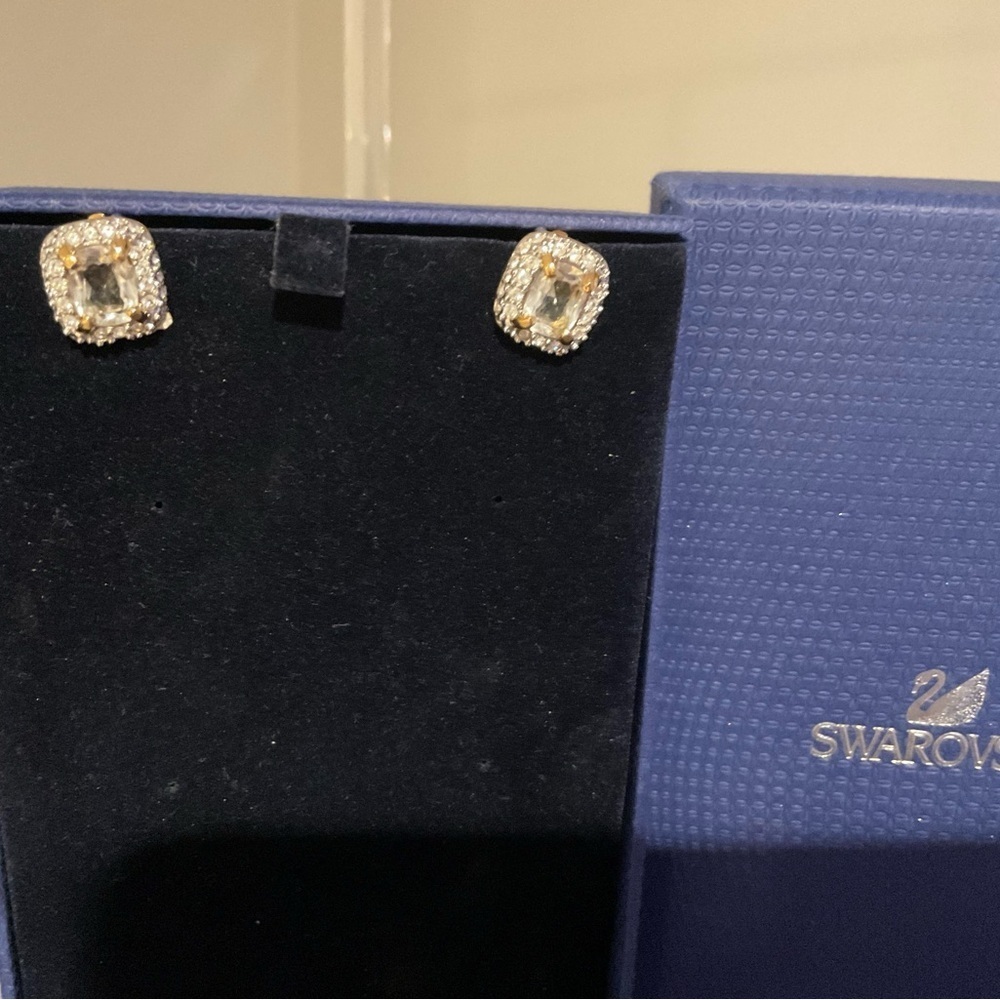 Swarovski Crystal Earrings - Picture 2 of 4